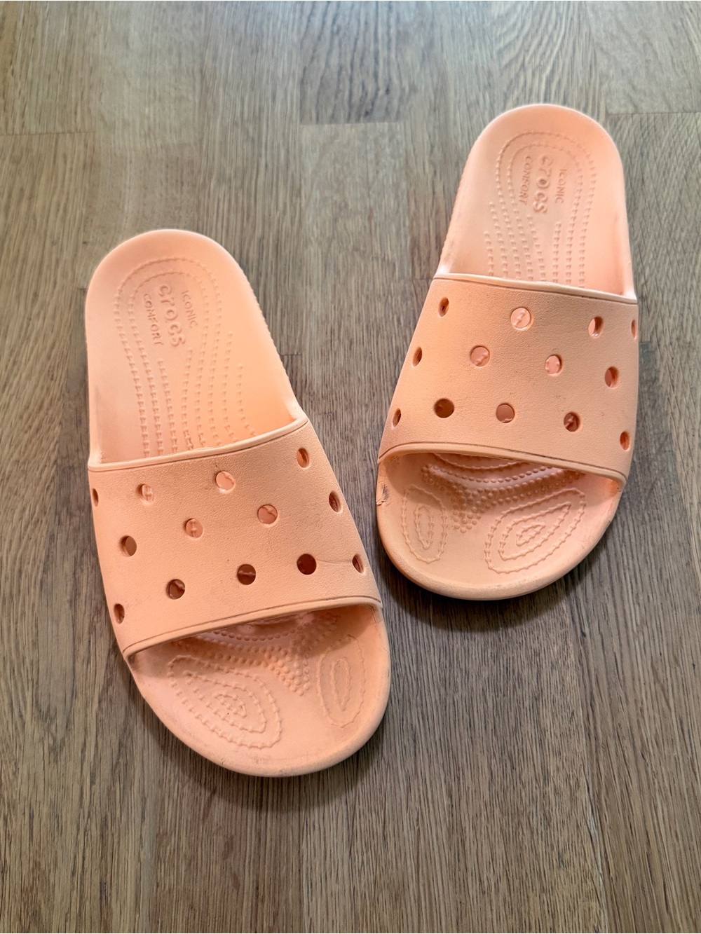 Crocs Soft Orange Iconic Comfort Classic Slide Sandals Women's 7 Men's 5